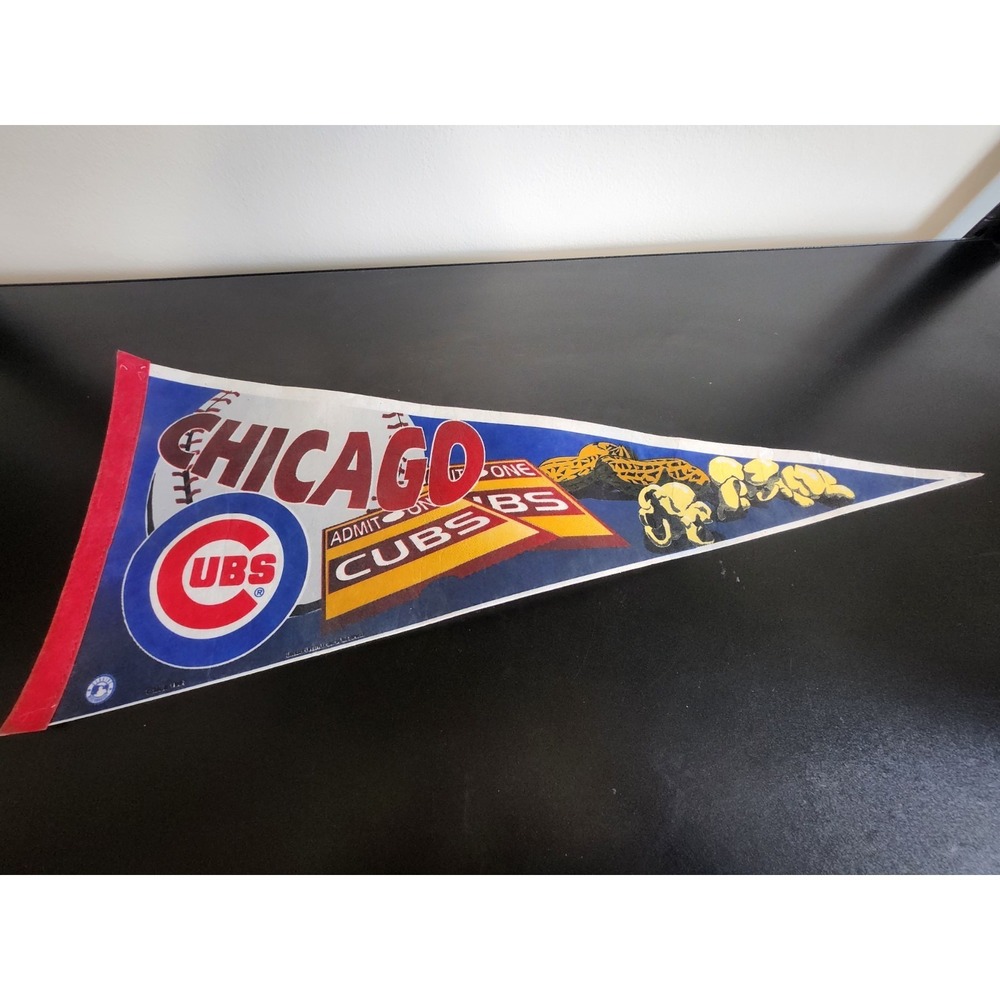 Vintage CHICAGO CUBS SOUVENIR BANNER PENNANT 1997 FULL SIZE WINCRAFT 31 Inches